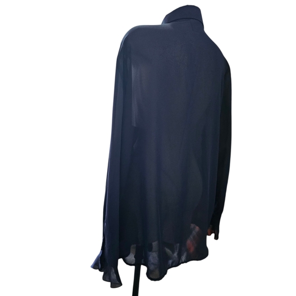 Elegant Blouse With Feminine Ruffled Front And Cuffs - Picture 4 of 6